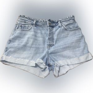 Hollister Ultra High Rise Mom Denim Shorts Vintage Stretch Light Blue Ruffle 15